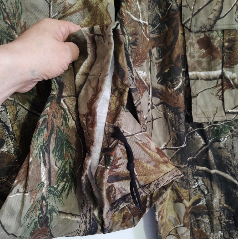 RealTree Women's Camouflage Cargo Pants with Drawstring Leg Opening - Picture 5 of 9